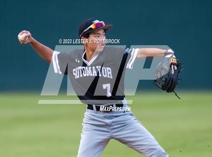 Thumbnail 2 in Sotomayor @ Harlan photogallery.
