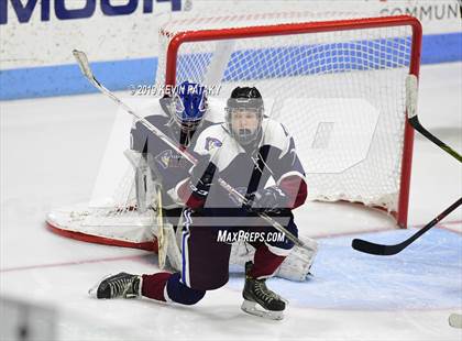 Thumbnail 2 in Farmington Valley Generals vs. Glastonbury (CIAC D2 Semifinal) photogallery.