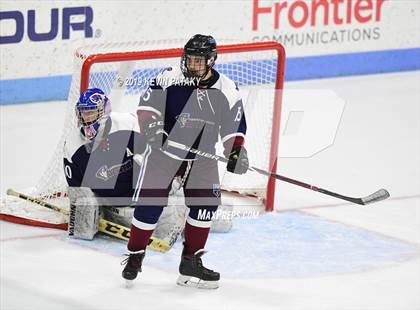 Thumbnail 3 in Farmington Valley Generals vs. Glastonbury (CIAC D2 Semifinal) photogallery.