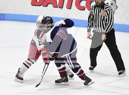 Thumbnail 3 in Farmington Valley Generals vs. Glastonbury (CIAC D2 Semifinal) photogallery.