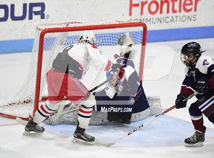 Thumbnail 2 in Farmington Valley Generals vs. Glastonbury (CIAC D2 Semifinal) photogallery.