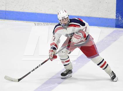 Thumbnail 3 in Farmington Valley Generals vs. Glastonbury (CIAC D2 Semifinal) photogallery.