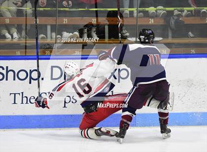 Thumbnail 3 in Farmington Valley Generals vs. Glastonbury (CIAC D2 Semifinal) photogallery.
