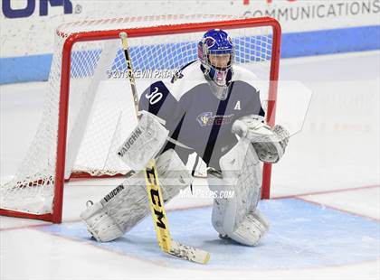 Thumbnail 3 in Farmington Valley Generals vs. Glastonbury (CIAC D2 Semifinal) photogallery.