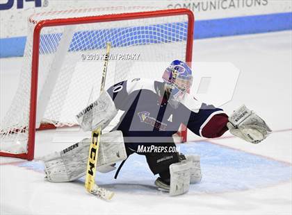 Thumbnail 3 in Farmington Valley Generals vs. Glastonbury (CIAC D2 Semifinal) photogallery.