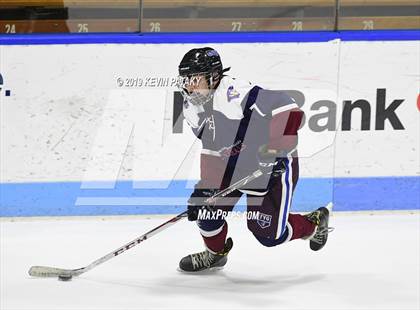 Thumbnail 3 in Farmington Valley Generals vs. Glastonbury (CIAC D2 Semifinal) photogallery.
