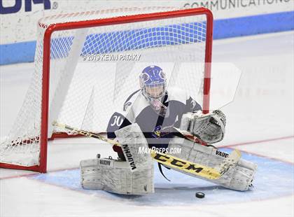 Thumbnail 2 in Farmington Valley Generals vs. Glastonbury (CIAC D2 Semifinal) photogallery.