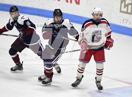 Thumbnail 3 in Farmington Valley Generals vs. Glastonbury (CIAC D2 Semifinal) photogallery.