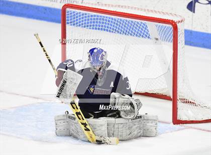 Thumbnail 3 in Farmington Valley Generals vs. Glastonbury (CIAC D2 Semifinal) photogallery.