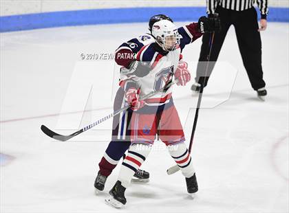Thumbnail 2 in Farmington Valley Generals vs. Glastonbury (CIAC D2 Semifinal) photogallery.