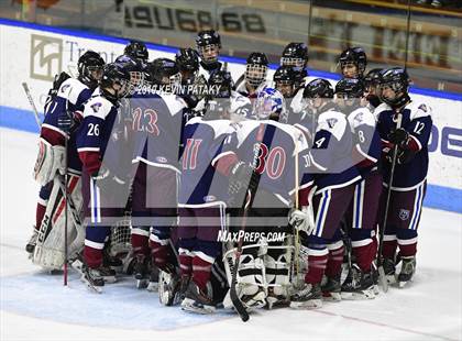 Thumbnail 2 in Farmington Valley Generals vs. Glastonbury (CIAC D2 Semifinal) photogallery.