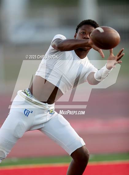 Thumbnail 2 in Casa Grande @ Tucson High Magnet School photogallery.