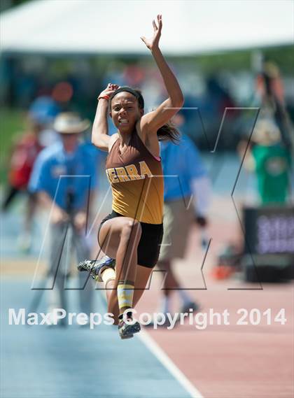 Thumbnail 2 in CIF Track and Field State Championship Prelims (Friday Girls Events) photogallery.