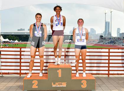 Thumbnail 3 in UIL 3A State Championship (Awards) photogallery.