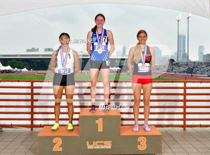 Thumbnail 1 in UIL 3A State Championship (Awards) photogallery.