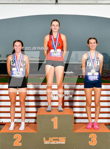 Thumbnail 1 in UIL 3A State Championship (Awards) photogallery.