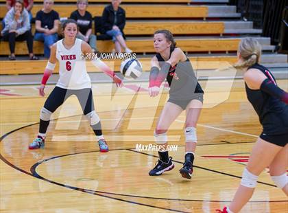 Thumbnail 2 in Leo @ Huntington North photogallery.