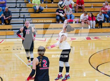 Thumbnail 1 in Leo @ Huntington North photogallery.