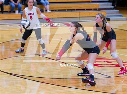 Thumbnail 3 in Leo @ Huntington North photogallery.