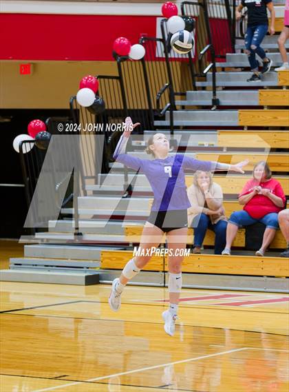 Thumbnail 3 in Leo @ Huntington North photogallery.