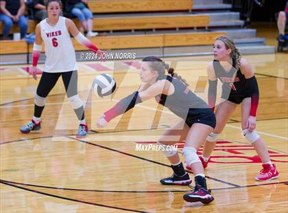 Thumbnail 1 in Leo @ Huntington North photogallery.