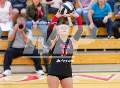 Thumbnail 3 in Leo @ Huntington North photogallery.
