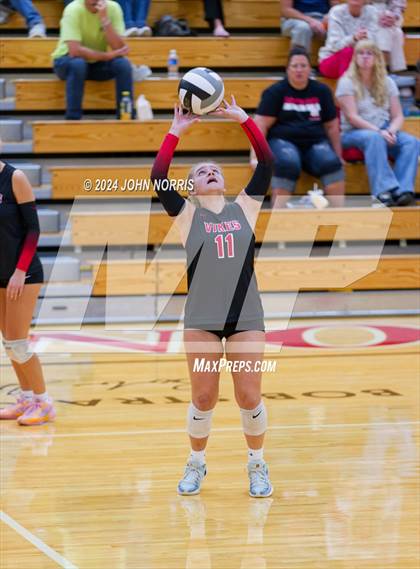 Thumbnail 3 in Leo @ Huntington North photogallery.