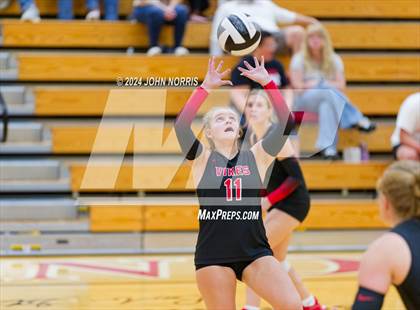 Thumbnail 3 in Leo @ Huntington North photogallery.