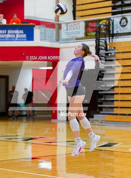 Thumbnail 3 in Leo @ Huntington North photogallery.