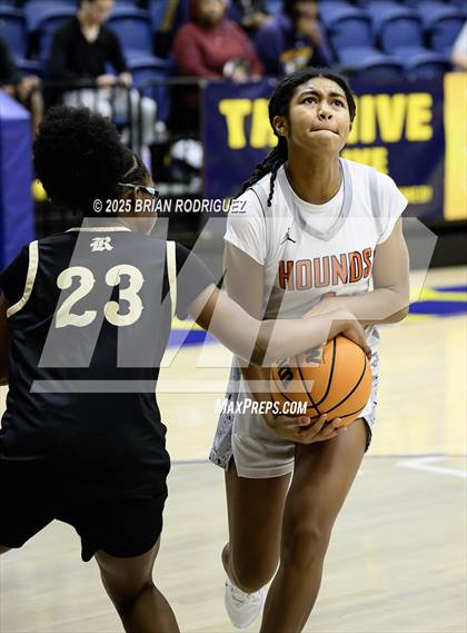 Thumbnail 3 in Robinson vs. Newport (Wynne Classic) photogallery.