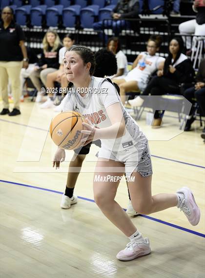 Thumbnail 2 in Robinson vs. Newport (Wynne Classic) photogallery.