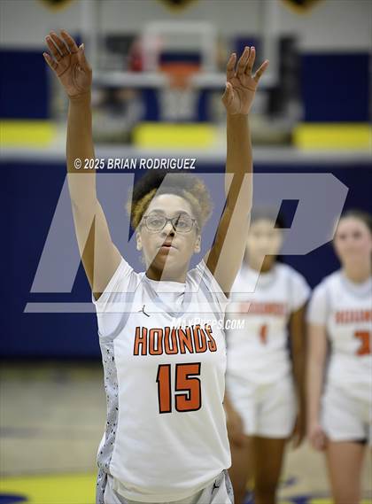 Thumbnail 2 in Robinson vs. Newport (Wynne Classic) photogallery.