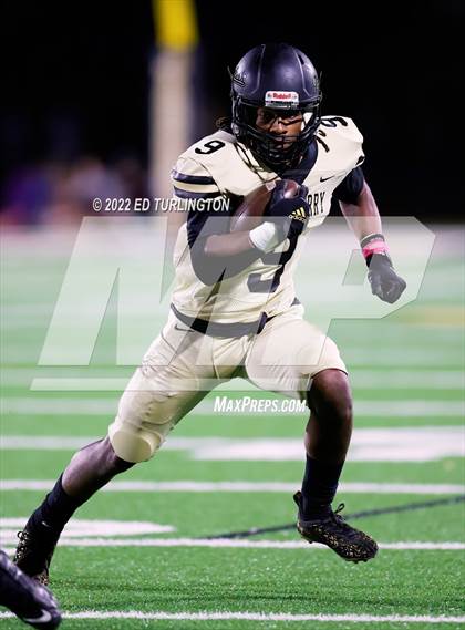 Thumbnail 3 in Lassiter @ Sprayberry photogallery.