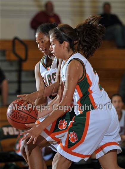Thumbnail 1 in Ramona @ Poly (Lady Bears Holiday Classic) photogallery.