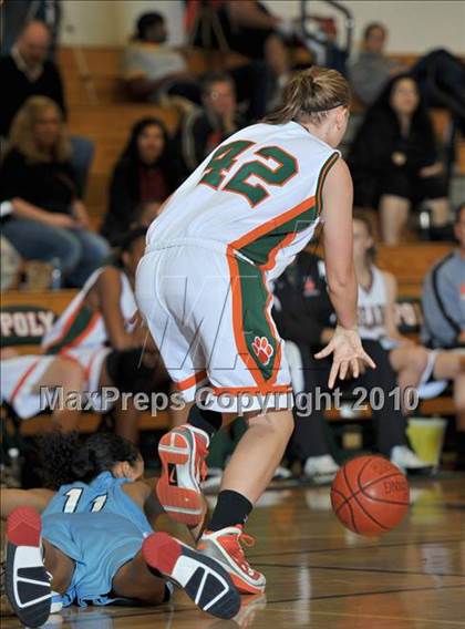 Thumbnail 1 in Ramona @ Poly (Lady Bears Holiday Classic) photogallery.