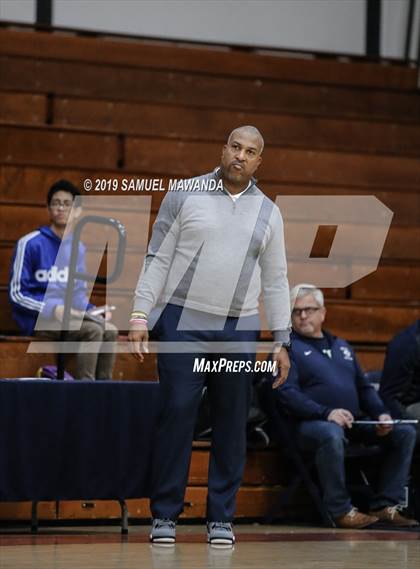 Thumbnail 3 in Loyola vs  Culver City (Rose City Roundball Classic) photogallery.