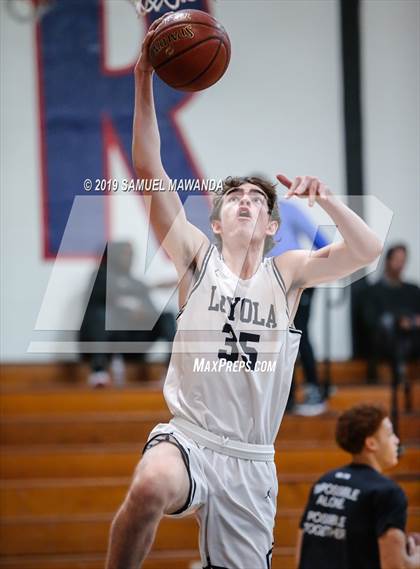 Thumbnail 2 in Loyola vs  Culver City (Rose City Roundball Classic) photogallery.