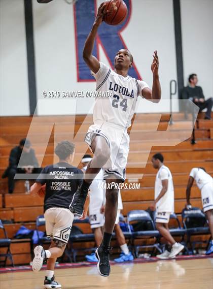 Thumbnail 1 in Loyola vs  Culver City (Rose City Roundball Classic) photogallery.