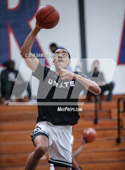 Thumbnail 1 in Loyola vs  Culver City (Rose City Roundball Classic) photogallery.