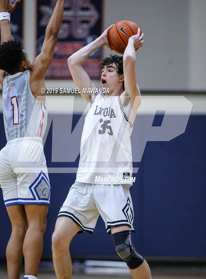 Thumbnail 2 in Loyola vs  Culver City (Rose City Roundball Classic) photogallery.