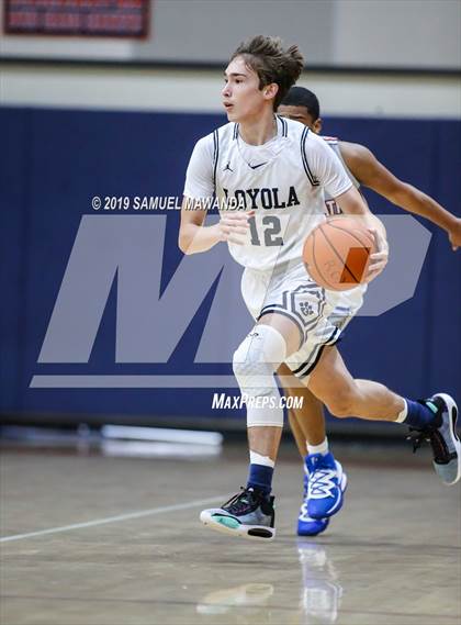 Thumbnail 2 in Loyola vs  Culver City (Rose City Roundball Classic) photogallery.