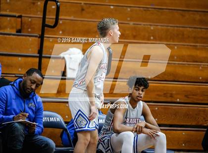 Thumbnail 2 in Loyola vs  Culver City (Rose City Roundball Classic) photogallery.