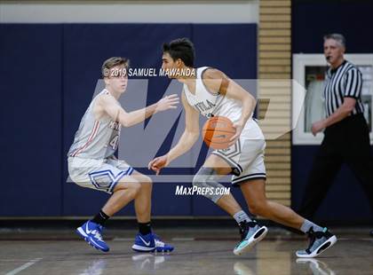 Thumbnail 3 in Loyola vs  Culver City (Rose City Roundball Classic) photogallery.