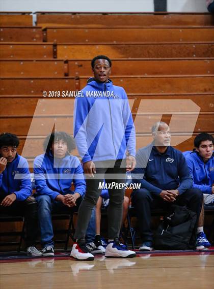 Thumbnail 1 in Loyola vs  Culver City (Rose City Roundball Classic) photogallery.