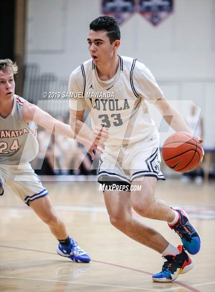 Thumbnail 3 in Loyola vs  Culver City (Rose City Roundball Classic) photogallery.