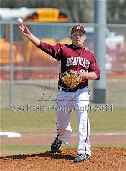 Thumbnail 1 in Whitesboro vs Howe (GCEC Panther Classic) photogallery.