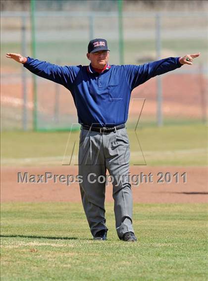 Thumbnail 1 in Whitesboro vs Howe (GCEC Panther Classic) photogallery.