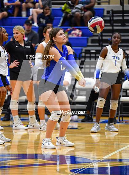 Thumbnail 1 in Rockdale vs Franklin photogallery.