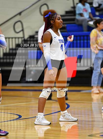 Thumbnail 1 in Rockdale vs Franklin photogallery.