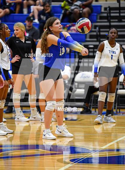 Thumbnail 2 in Rockdale vs Franklin photogallery.